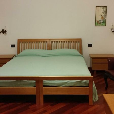 Emi Apartment Болате Екстериор снимка